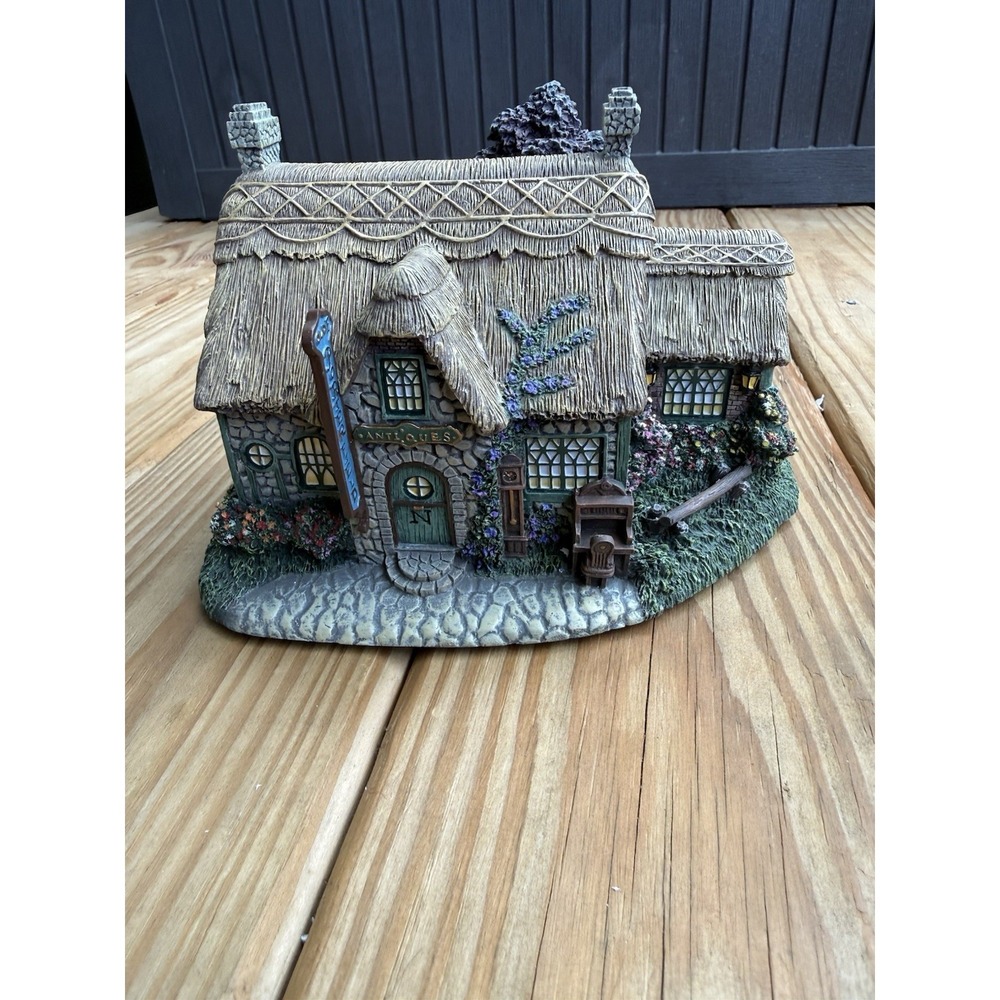 Vintage Hawthorne Lamplight Village Thomas Kinkade Olde Porterfield Antique Shop